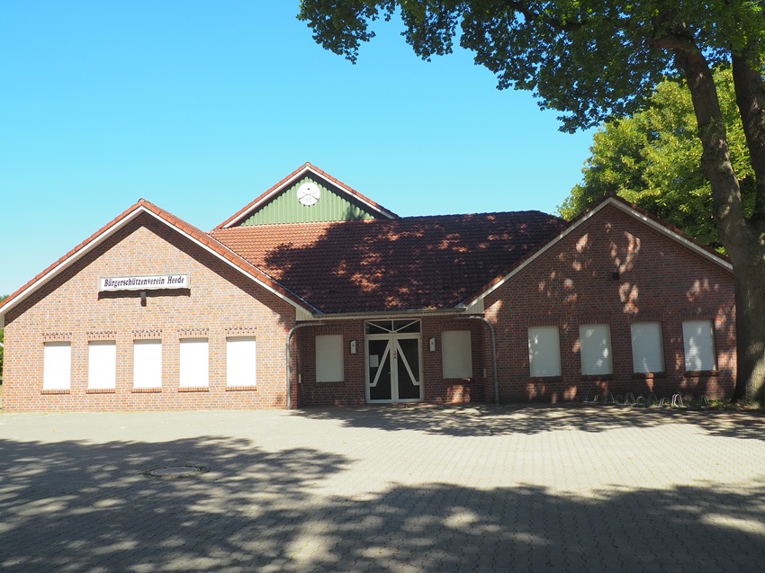 Schuetzenhaus von vorn 850